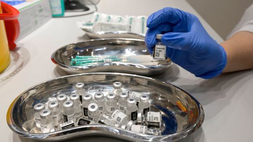Auffrischungen und Mutationsschutz: Bund kauft mehr als 200 Millionen Dosen Impfstoff für 2022