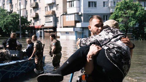 The Kakhovka Catastrophe: War-Weary Ukrainians Reel under Massive Flooding