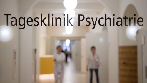 Auswertung der Krankenkassen: 43 Prozent der Psychiatrien in Deutschland setzen zu wenig Personal ein