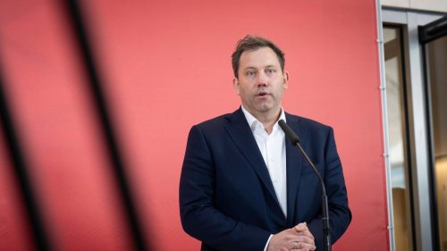 Klingbeil zeigt sich nach Grünen-Absage zuversichtlich, Dobrindt fordert »andere Haltung« 