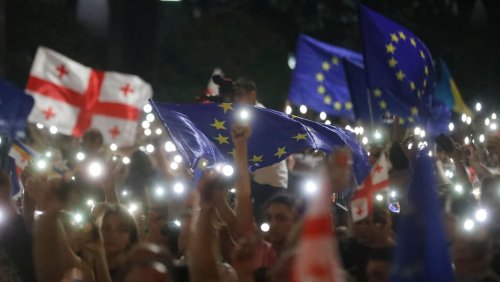 Nach Verweigerung des Kandidatenstatus: Zehntausende Georgier fordern EU-Beitritt