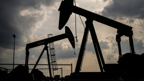Kampf gegen eingebrochenen Ölpreis: Ölallianz OPEC+ kürzt Förderung deutlich