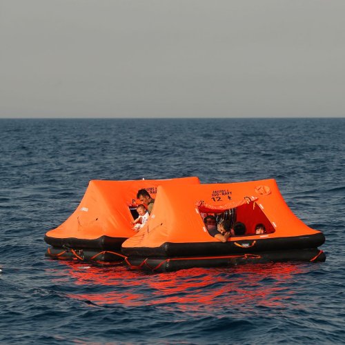 Pushbacks in der Ägäis: Mehr als hundert Flüchtlingsboote bei Frontex-Einsätzen zurückgestoßen