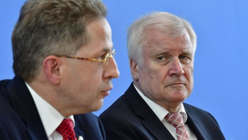 Seehofer schickt Maaßen in einstweiligen Ruhestand