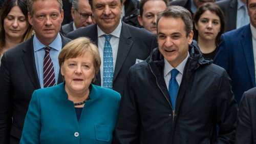   
  Vizepräsident der Deutsch-Griechischen Handelskammer tritt nach SPIEGEL-Recherche zurück 