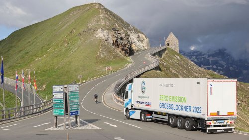 »Epochaler Leistungstest« am Großglockner: Elektrischer 26-Tonnen-Lkw überwindet Hochalpenstraße