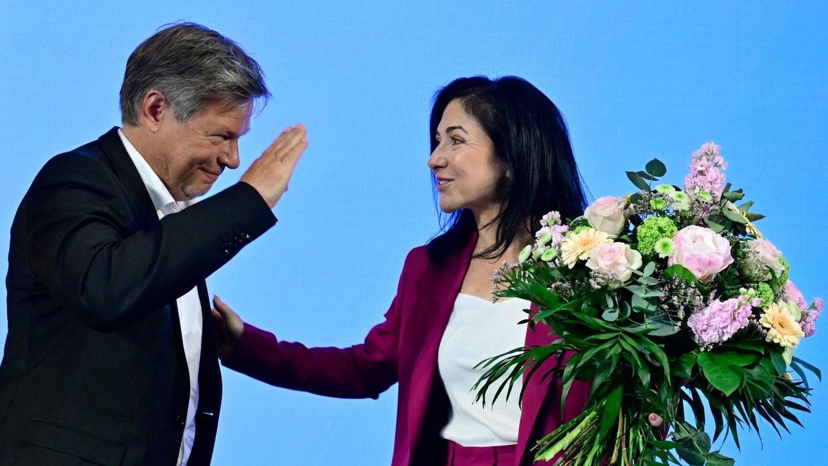Wirtschaftsministerin Reiche lobt Vorgänger Habeck für »fast übermenschliche Leistung«