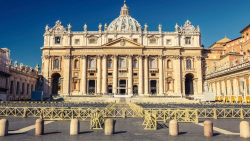 Aus Frust: US-Tourist zerstört zwei Marmorstatuen im Vatikan