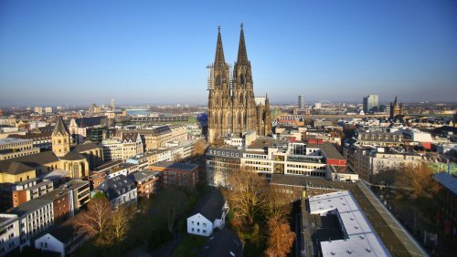 Cybercrime-Ermittlungen: Mitarbeiter unter Kinderpornografie-Verdacht - Erzbistum Köln durchsucht