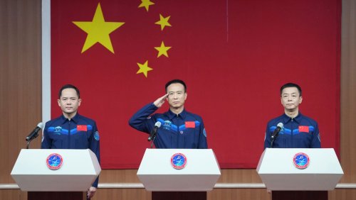 Zur Raumstation Tiangong: Chinesische Astronauten sind ins All gestartet