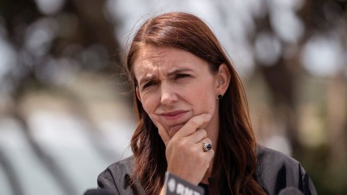 Neuseelands Regierungschefin: Impfgegnerinnen bedrängen Jacinda Ardern