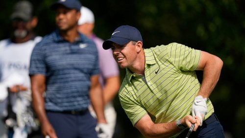 Auftakt der PGA Championship: Woods mit schwachem Start – McIllroy liegt vorne