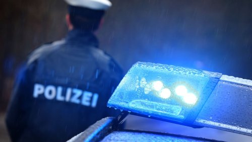 Ermittlungen in Diepholz: 17-Jährige tot in Straßengraben gefunden – Polizei richtet Mordkommission ein