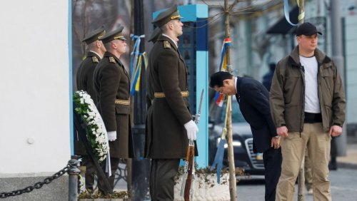 »Ich empfinde wirklich große Wut«: Japans Regierungschef Kishida besucht die Ukraine