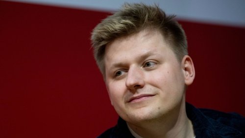 »El Hotzo« ist wieder da – und macht wieder Trump-Witze 