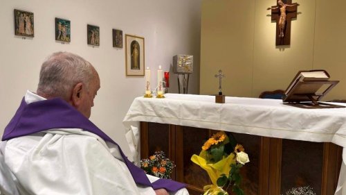Papst Franziskus muss das Sprechen neu erlernen 
