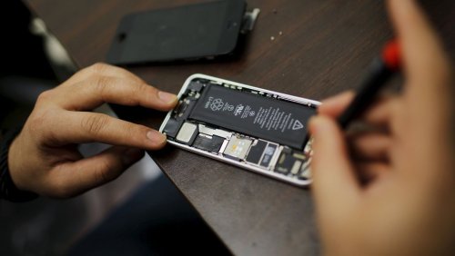 Smartphone selbst reparieren: Wenn Apple 35 Kilo Werkzeug schickt