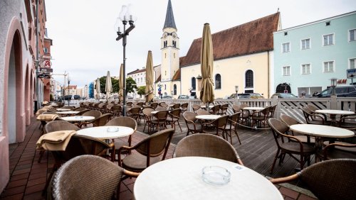 Lockdown in Bayern: »Die vierte Welle wächst sich gerade zu einem Tsunami aus«