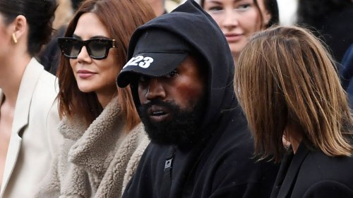 »White Lives Matter«: Kanye West trägt rassistischen Slogan auf Pariser Fashion Week