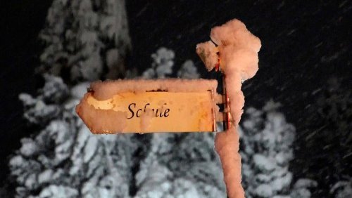 Wintereinbruch in Süddeutschland: Schulen in Ostbayern bleiben wegen Schneefalls dicht