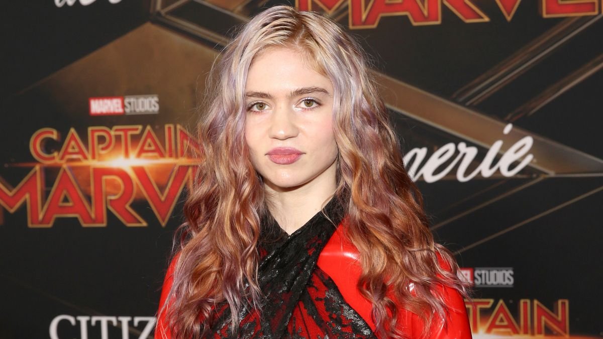 Grimes schreibt verzweifelten Post über die Situation ihrer Kinder