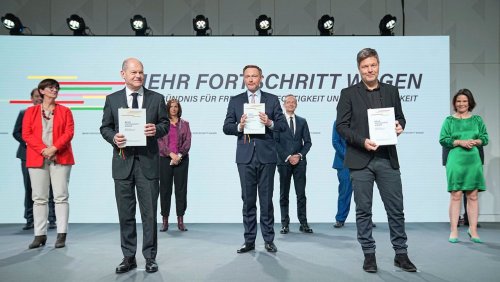 Regierungsprogramm: Ampelbündnis steht – SPD, Grüne und FDP unterzeichnen Koalitionsvertrag