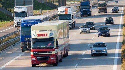 Bundesweiter Verkehrsstreik: Erste Bundesländer lockern Lkw-Fahrverbot am Sonntag