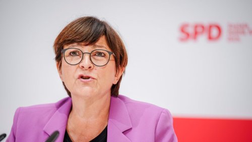 Nach Mindestlohn-Erhöhung: SPD-Chefin Esken fordert höhere Tariflöhne