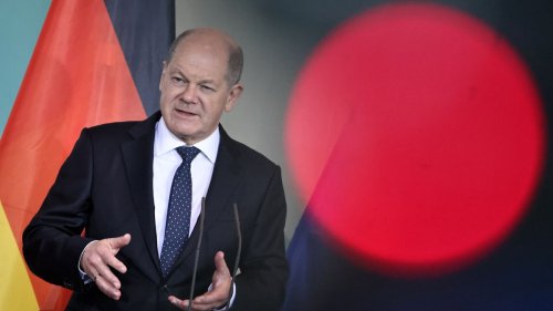 Konter auf CDU-Chef: Nach Merz' Spott rühmt der Kanzler das Klempner-Handwerk