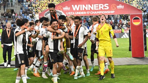 Sieg im Elfmeterschießen: Deutsche U17-Fußballer sind Europameister
