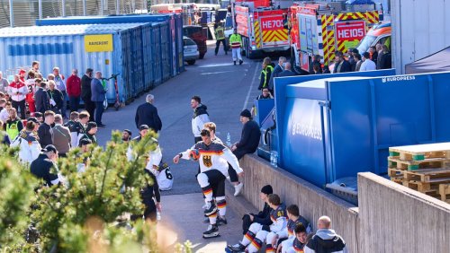 Eishockey-WM: Erst Feuer in der Halle, dann schlägt das deutsche Team auch Dänemark