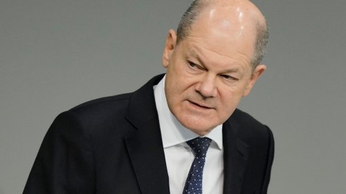 Regierungserklärung von Kanzler Scholz: »You’ll never walk...«