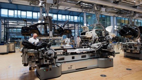 Gläserne Manufaktur: VW stoppt offenbar Autobau in Dresden
