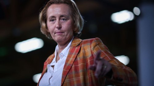 Zoff mit Beatrix von Storch: Bahn schickt AfD-Politikerin bildlich in die Wüste – und erntet gemischte Reaktionen