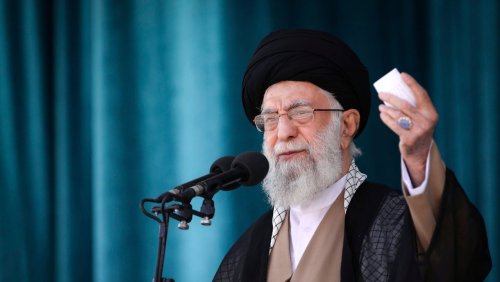 Irans geistliches Oberhaupt: Schwester von Ajatollah Chamenei verurteilt »despotische« Führung