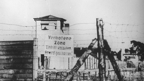   
  »Auch in der DDR konnten einstige Nazis Karriere machen« 