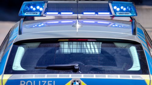 Ermittlungen in Bayern: Haus einsturzgefährdet – wegen geklauter Fan-Artikel und Gerümpel