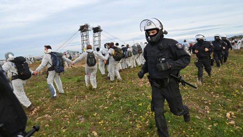 Proteste im Rheinischen Braunkohlerevier: Fürs Klima in die Zelle