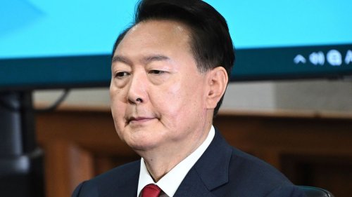 Yoon Suk-yeol tritt erstmals öffentlich vor Gericht auf 