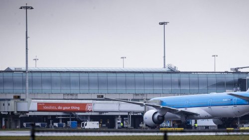 Niederlande: Paar türmt aus Quarantäne-Hotel – und wird in Flugzeug festgenommen