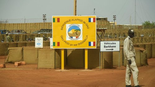 »20 bis 30 Personen in Uniformen«: Bundeswehr entdeckt offenbar russische Einsatzkräfte auf Flughafen in Mali