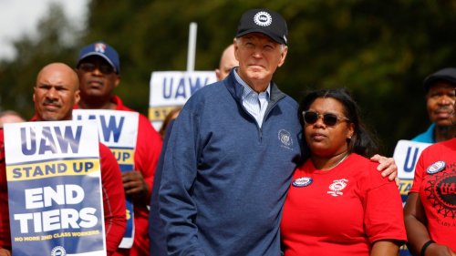 Historischer Besuch: US-Präsident Biden solidarisiert sich mit streikenden Auto-Gewerkschaftern