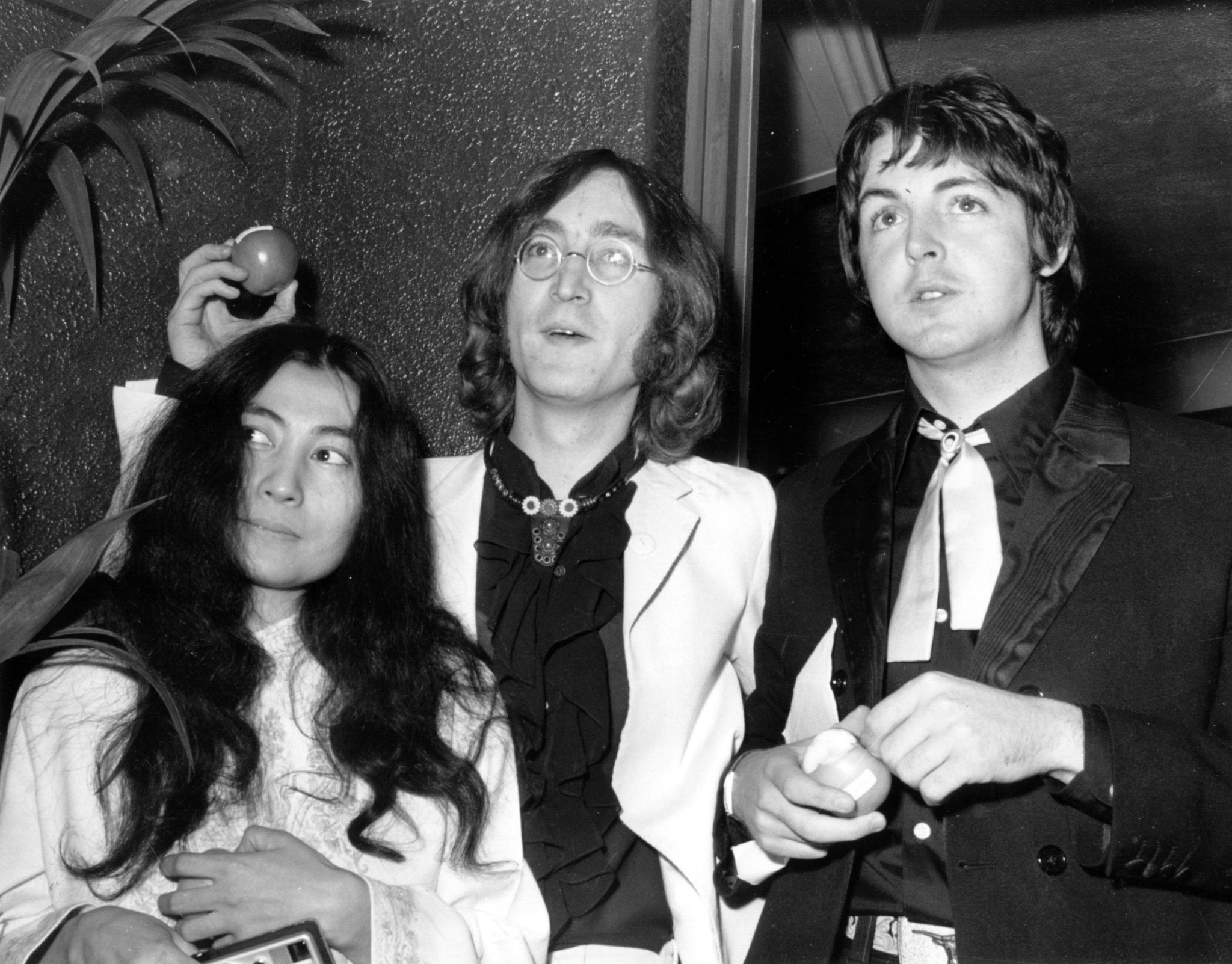 Listen to a New Demo and Studio Outtake of The Beatles' "Glass Onion" From the 50th Anniversary Edition of the White Album