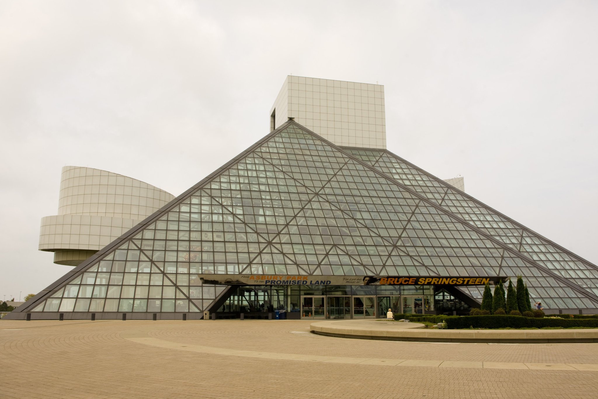 How Entering Rock and Roll Hall of Fame Financially Impacts Artists