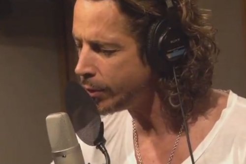 Watch Soundgarden Unplug for Heartfelt 'Fell on Black Days' - SPIN