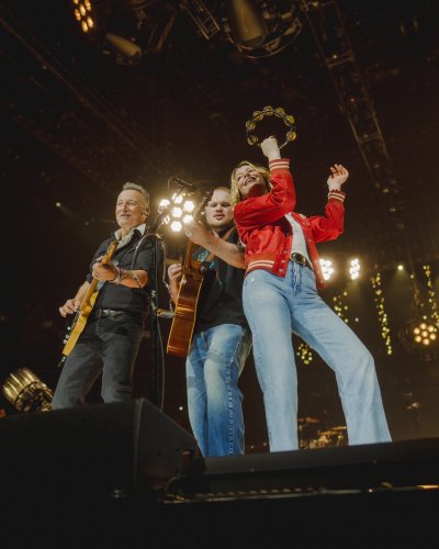 Bruce Springsteen, Maggie Rogers Join Zach Bryan In Brooklyn - SPIN