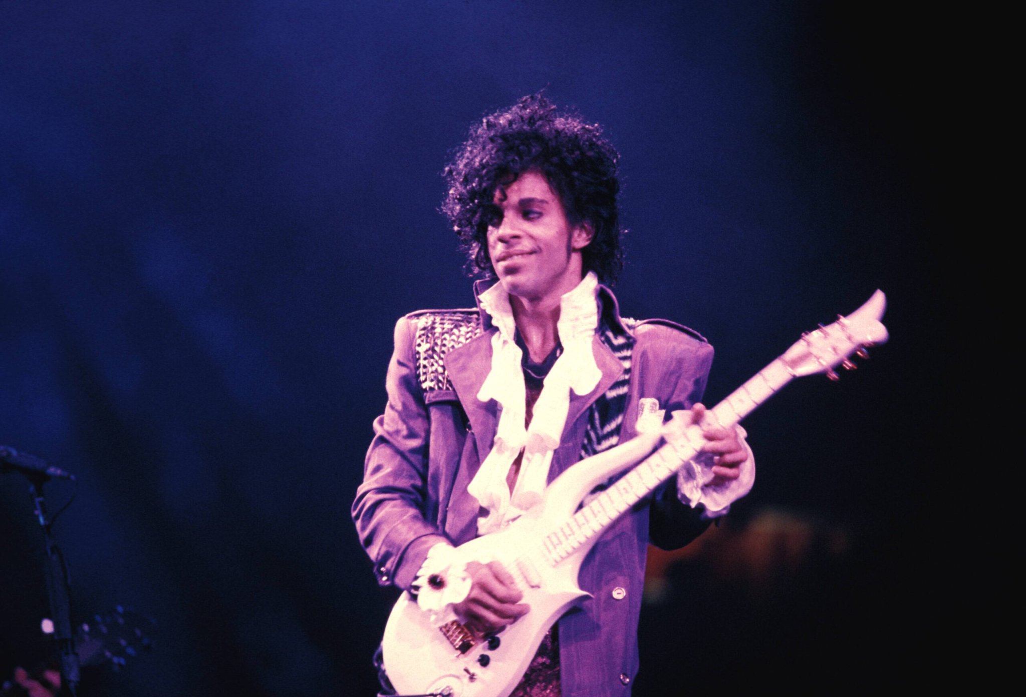 Listen to Prince's 'Do Me, Baby' Demo to Celebrate the 40th Anniversary of Controversy