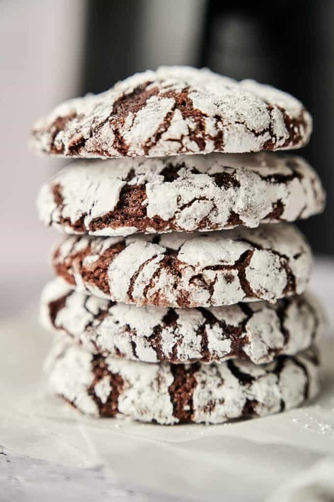 Easy Air Fryer Chocolate Crinkle Cookies Recipe