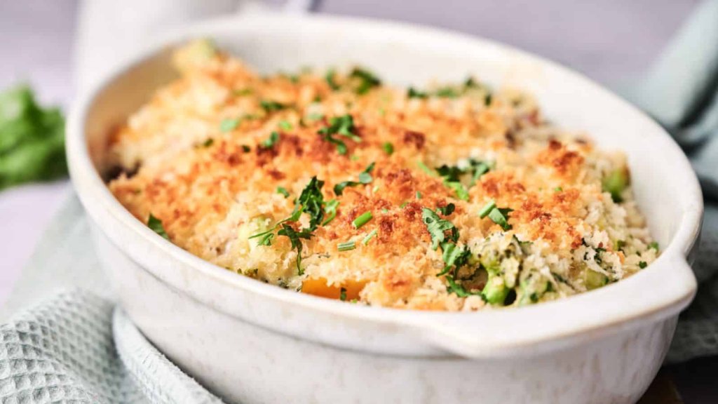 Delicious Casserole Recipes - cover