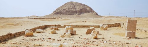Ground penetrating radar hints that an advanced prehistoric civilization may have built a 20,000-year-old labyrinth in Ancient Egypt.